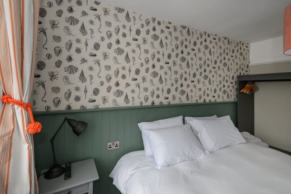 Classic Twin Room, Ensuite