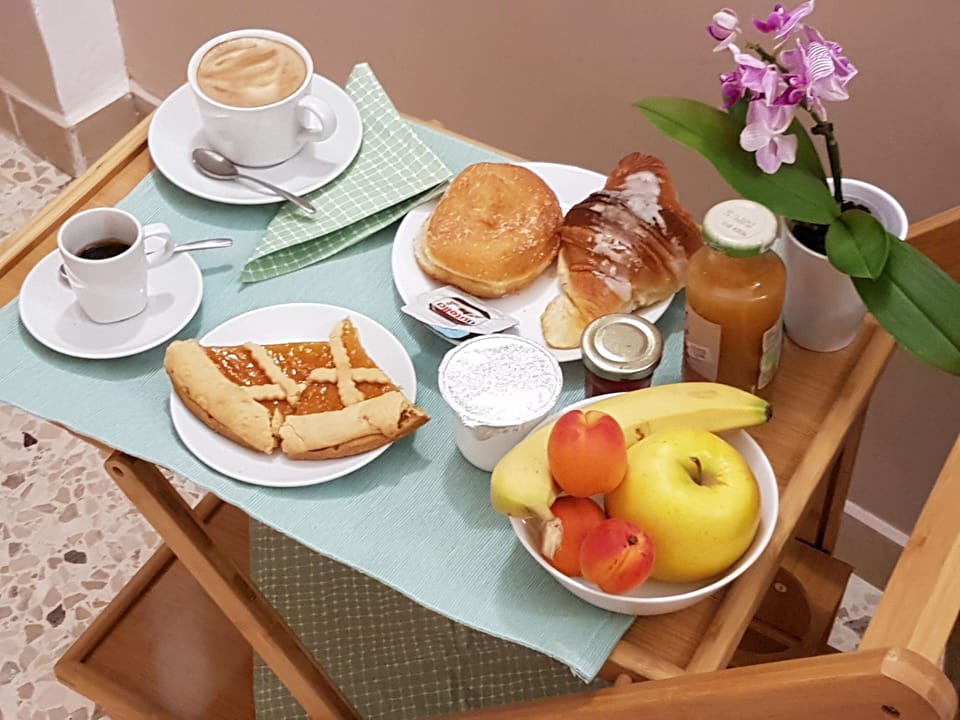 Daily local cuisine breakfast for a fee