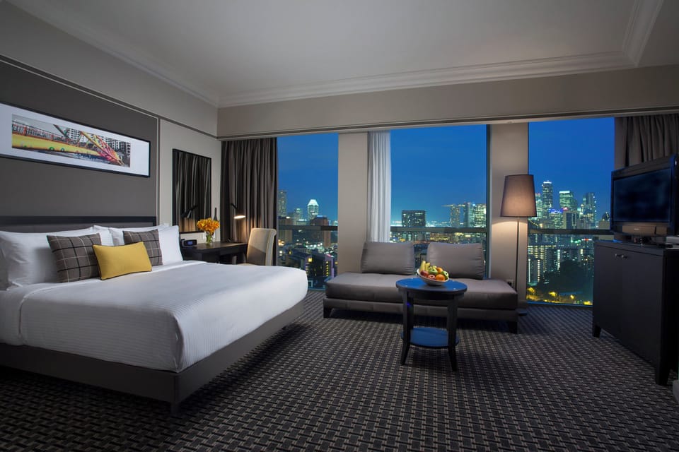 Minibar, in-room safe, laptop workspace, blackout drapes