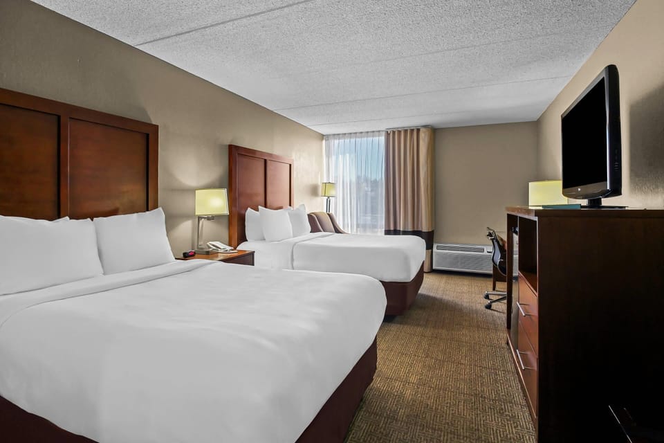 Standard Double Room, 2 Double Beds, Non Smoking | Desk, laptop workspace, blackout drapes, soundproofing