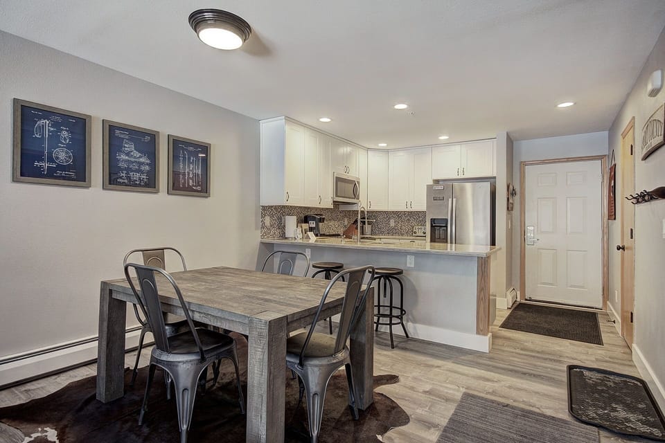 Condo, 2 Bedrooms | Private kitchen | Fridge, microwave, oven, dishwasher