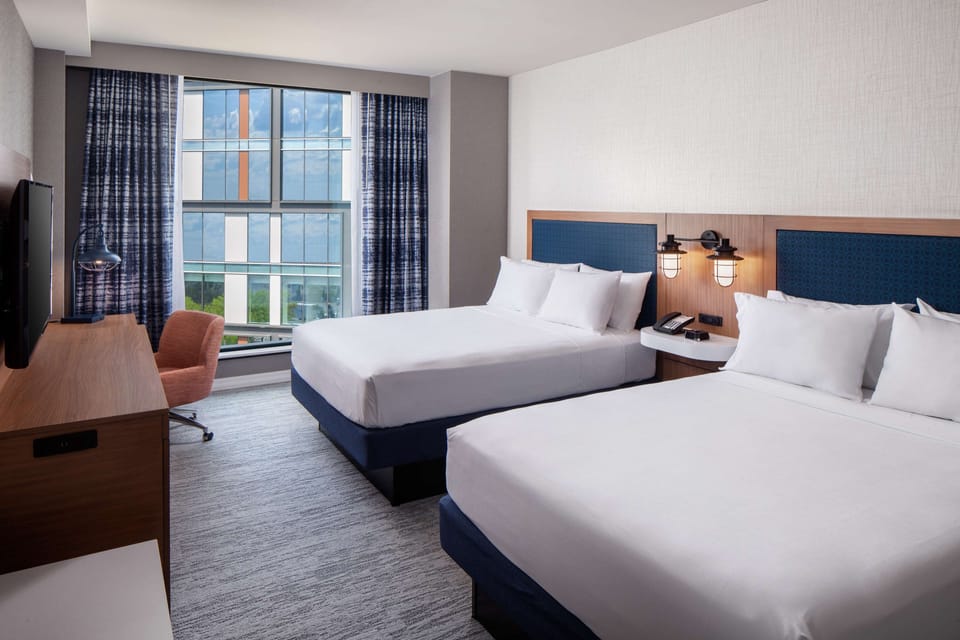 In-room safe, desk, soundproofing, iron/ironing board