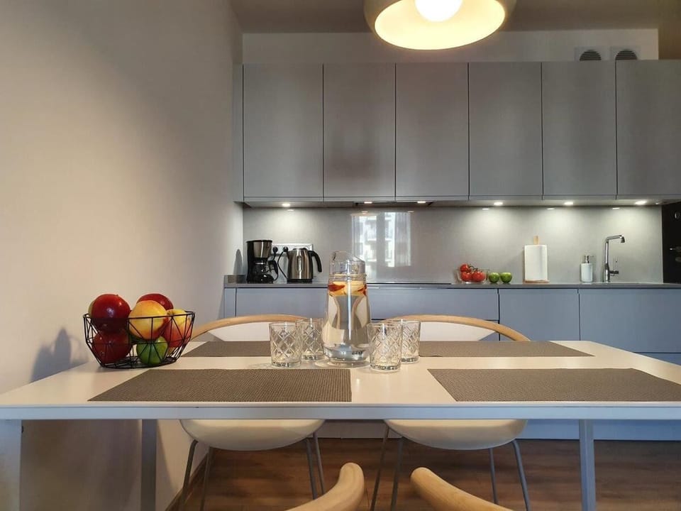 Apartment | Private kitchen | Fridge, stovetop, dishwasher, coffee/tea maker