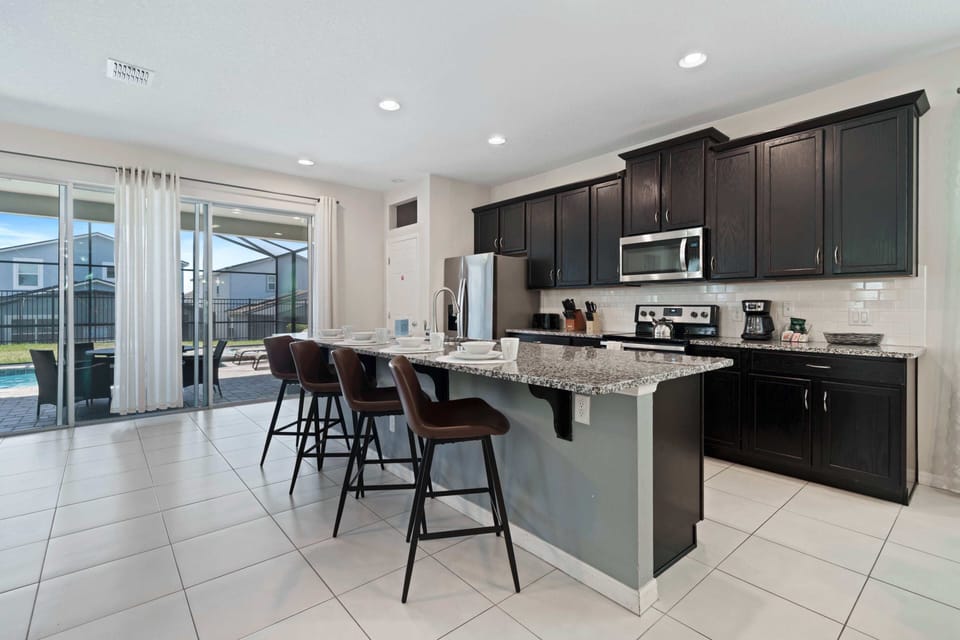 House (4 Bedrooms) | Property amenity
