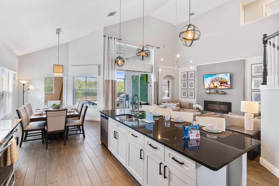 House (5 Bedrooms) | Property amenity