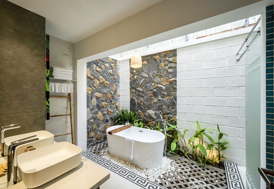 Family Studio | Deep soaking bathtub