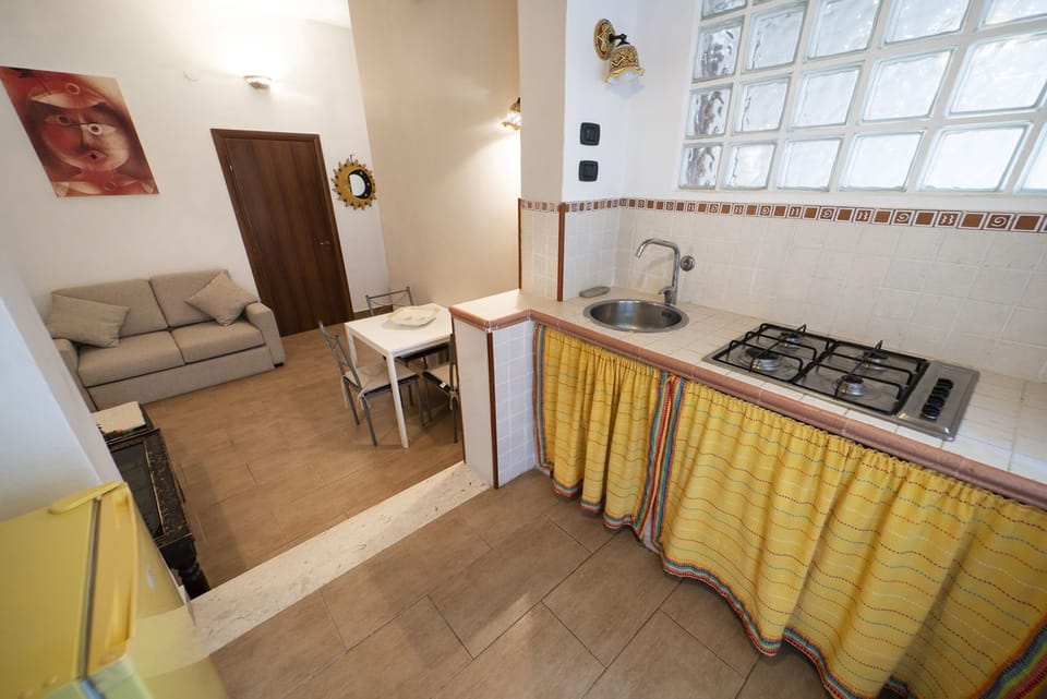 Standard Apartment, 1 Bedroom, Annex Building | Private kitchen | Microwave, electric kettle