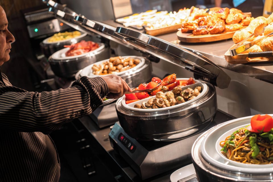 Breakfast buffet