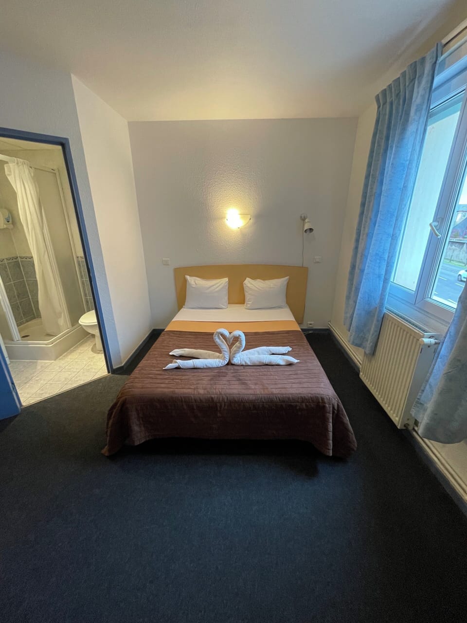 Double Room | Desk, laptop workspace, blackout drapes, free cribs/infant beds