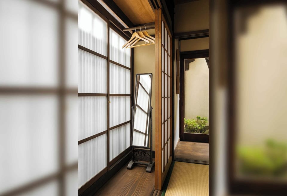 Holiday Rentals | 1 bedroom, in-room safe, individually decorated, individually furnished