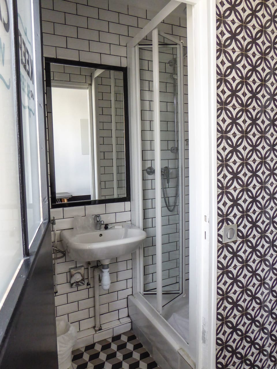 Single Room | Bathroom sink