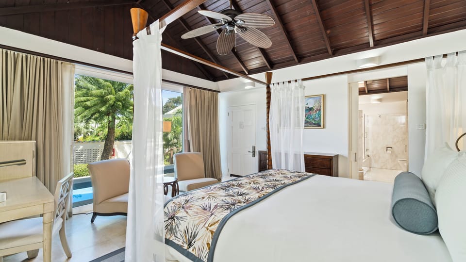 Luxury Almond Pool Suite | Frette Italian sheets, premium bedding, pillowtop beds, free minibar