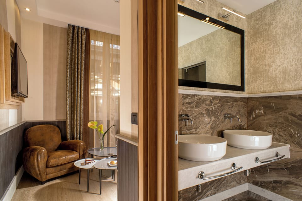Junior Suite Dependance via Marghera 29 | Living area | LCD TV