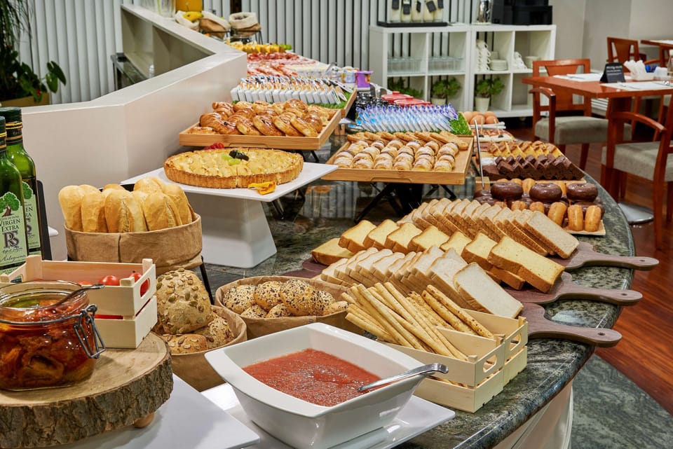 Daily buffet breakfast (EUR 13 per person)