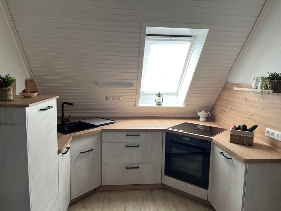 Condo | Private kitchen | Microwave, electric kettle, cookware/dishes/utensils