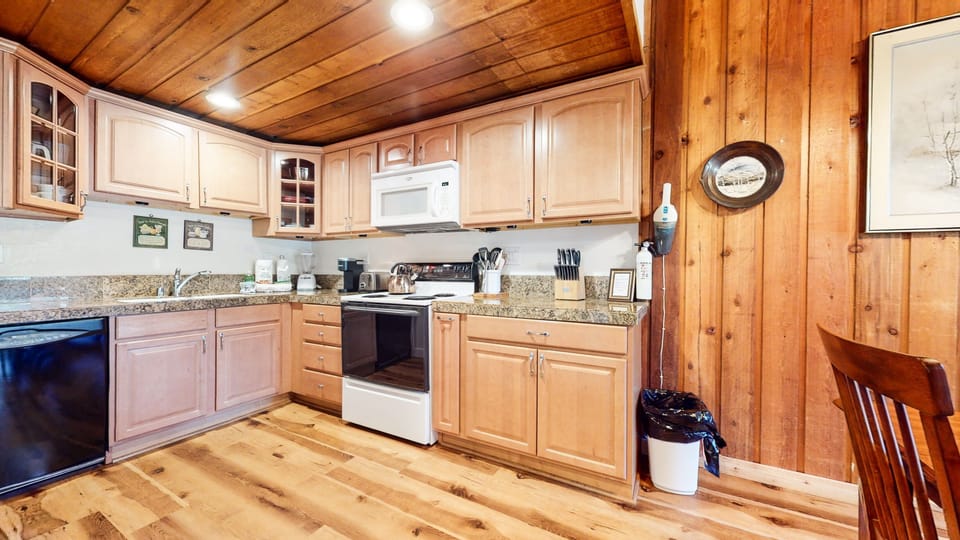Condo, 2 Bedrooms | Private kitchen | Fridge, microwave, dishwasher, coffee/tea maker