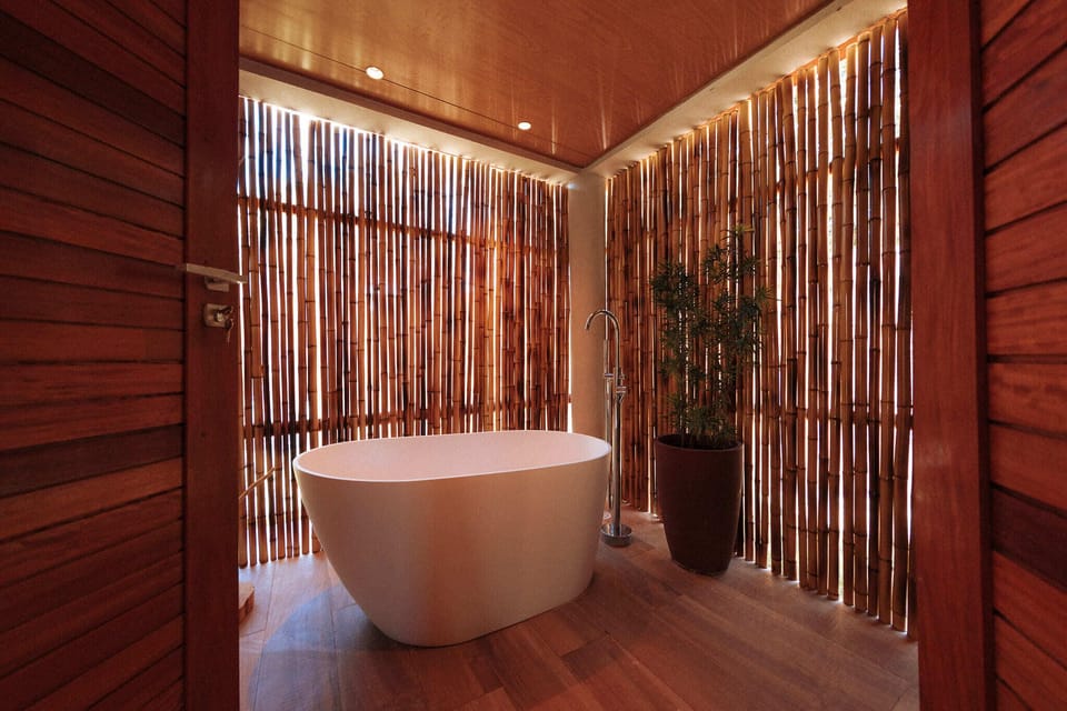 Private Bungalow | Deep soaking bathtub