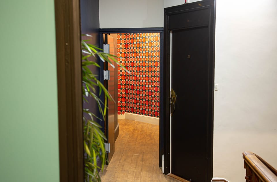 Handrails in hallways