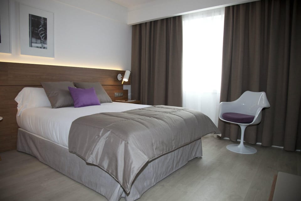 Minibar, in-room safe, desk, soundproofing