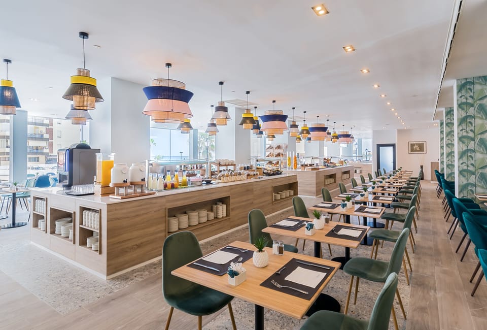 Daily buffet breakfast (EUR 15 per person)