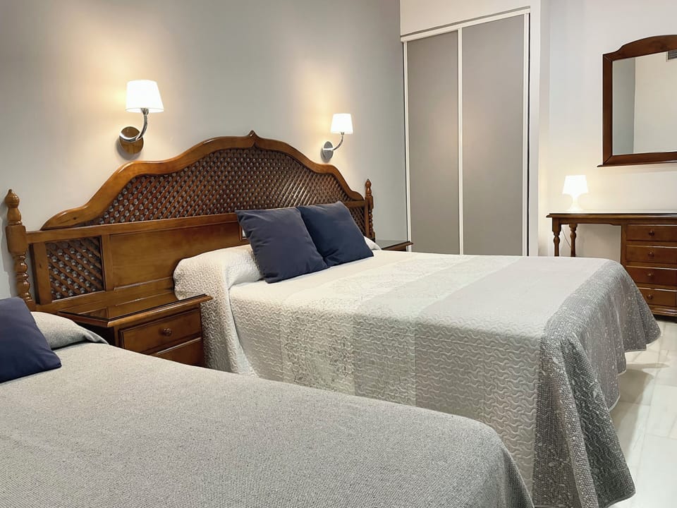 In-room safe, free WiFi, bed sheets