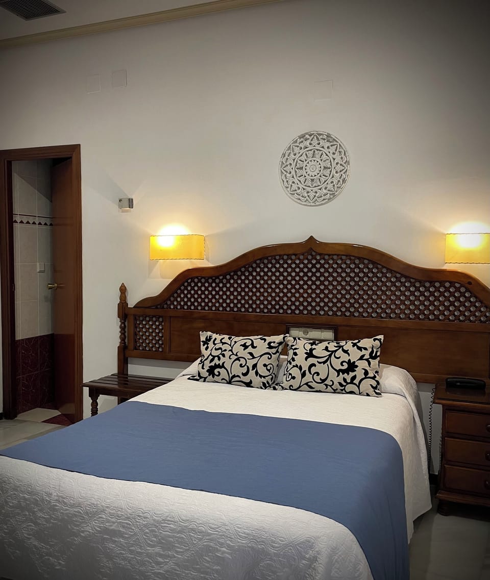 In-room safe, free WiFi, bed sheets