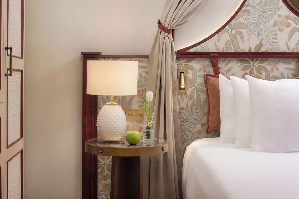 Rainfall showerhead, eco-friendly toiletries, hair dryer, towels
