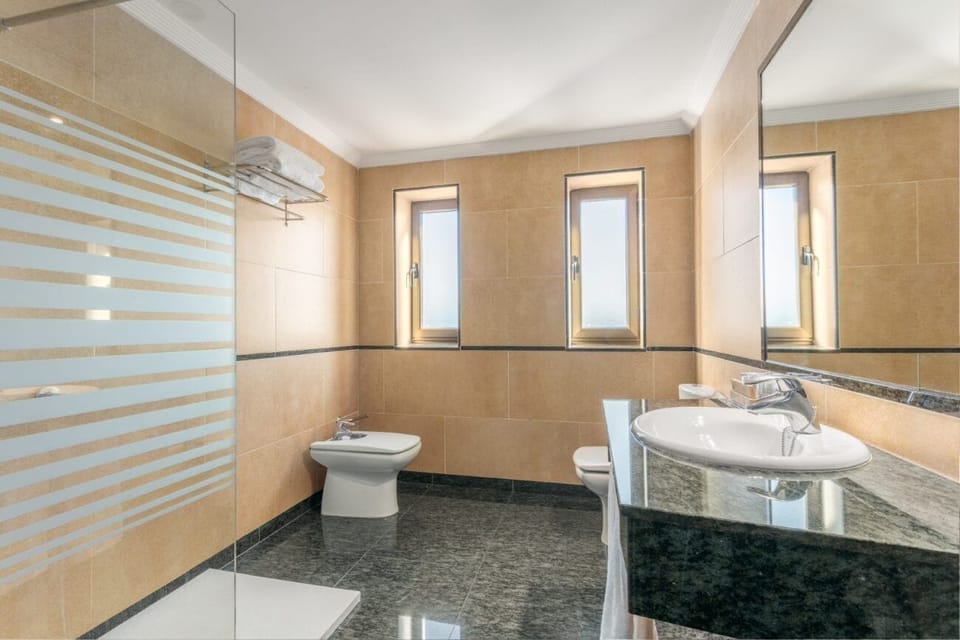 1 bedroom, minibar, in-room safe, desk
