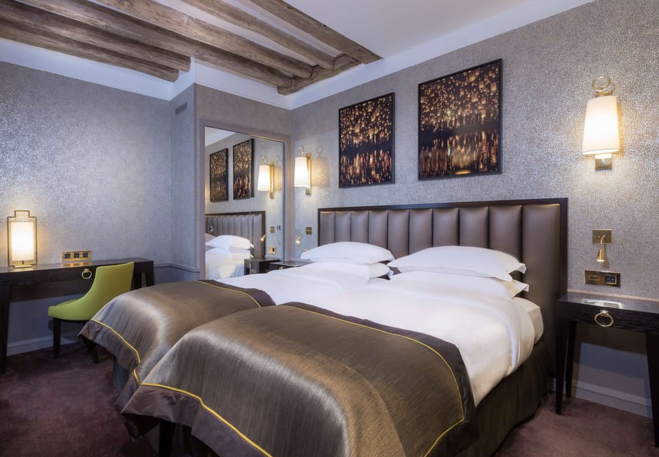 Superior Twin Room | Desk, soundproofing, iron/ironing board, free WiFi