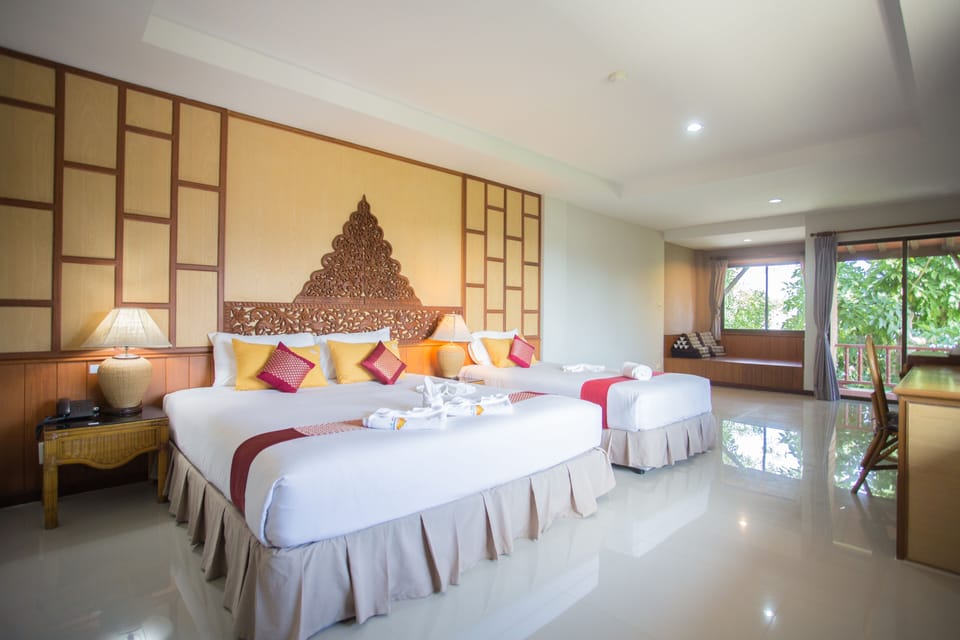 Family Room, Bathtub | Premium bedding, Select Comfort beds, desk, blackout drapes