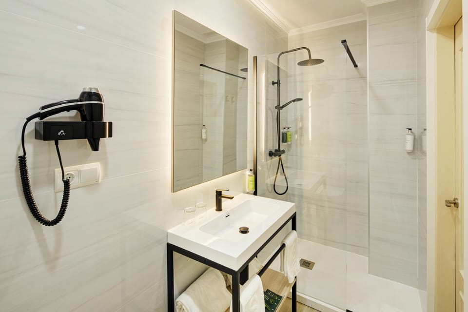Minibar, in-room safe, desk, blackout drapes