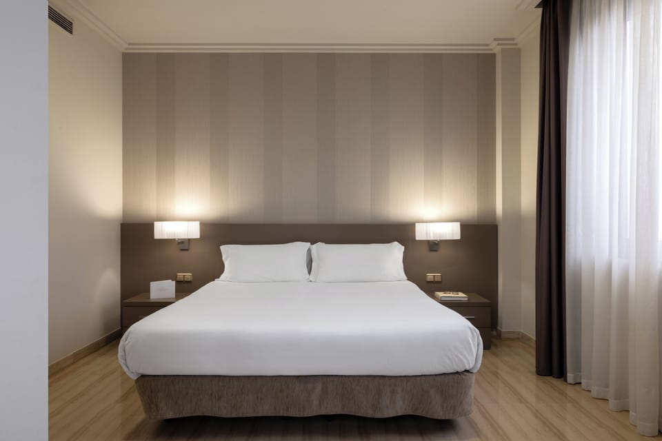 Minibar, in-room safe, desk, soundproofing
