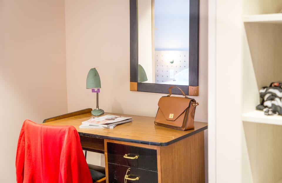 Individually decorated, individually furnished, soundproofing, free WiFi