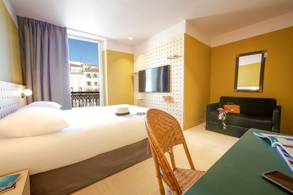 Double Room, 1 Double Bed | Individually decorated, individually furnished, soundproofing, free WiFi