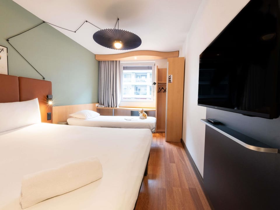 Double Room, 1 Double Bed with Sofa bed | Premium bedding, pillowtop beds, desk, laptop workspace