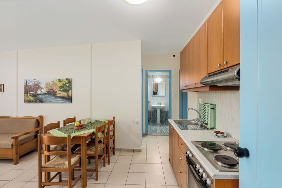 Superior Two Bedroom Apartment Sea View with Jacuzzi | Private kitchen | Full-size fridge