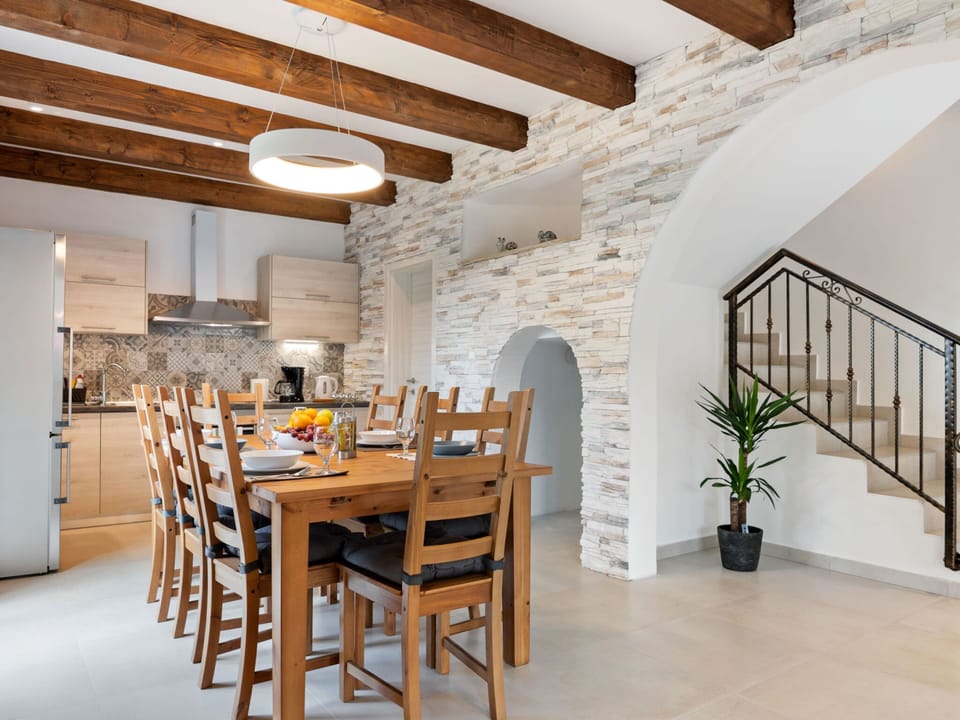House | Dining