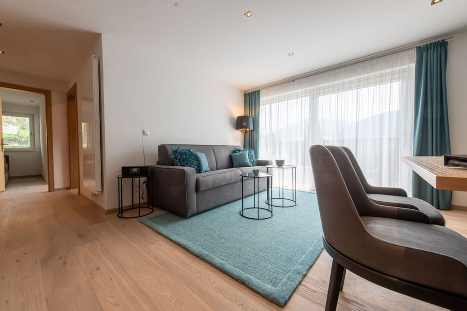 Superior Apartment, 1 Bedroom, Balcony (50 Square Meters) | Living area | 32-inch LED TV with satellite channels, TV