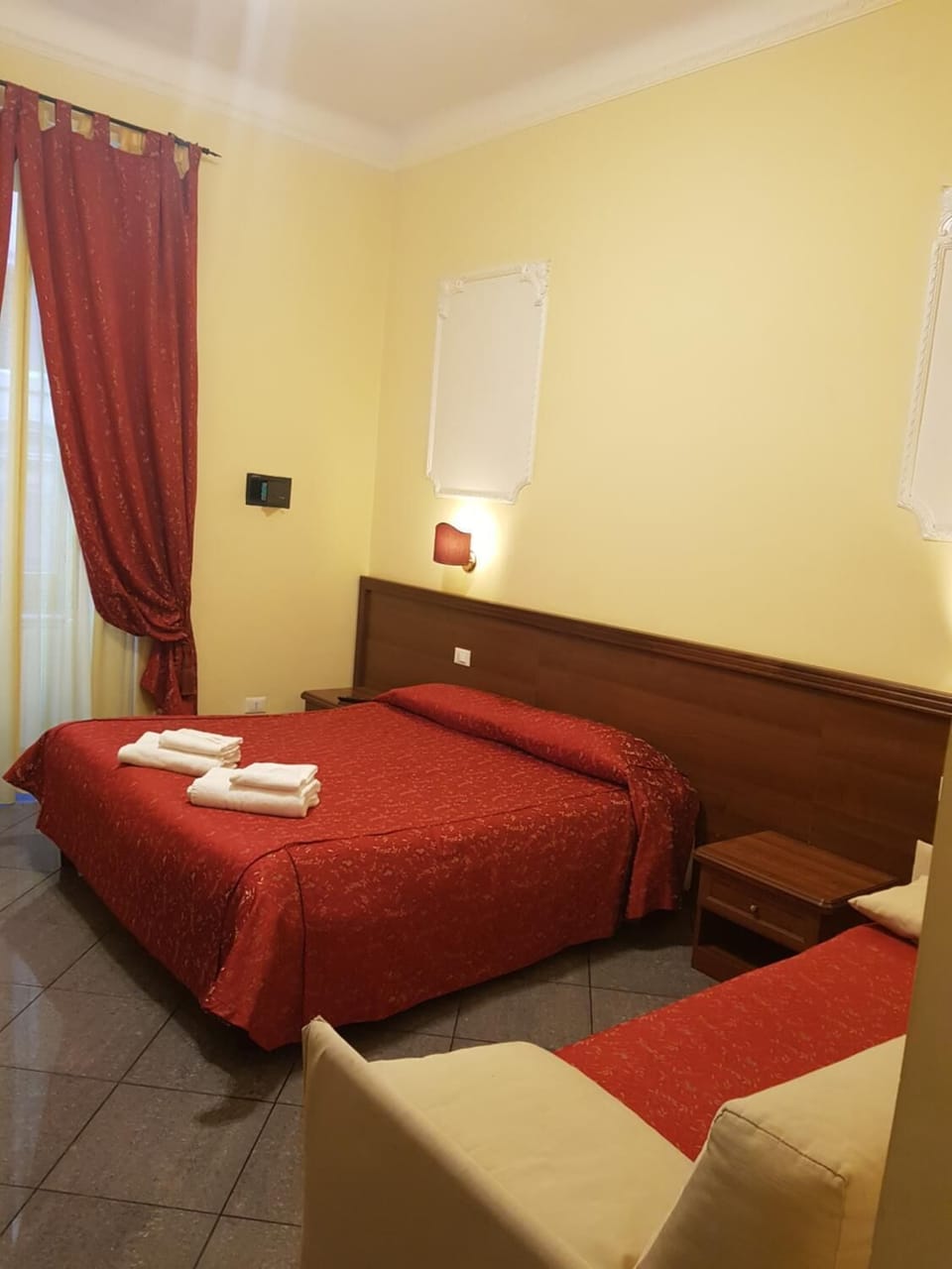 In-room safe, desk, iron/ironing board, free WiFi