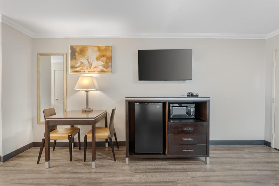 In-room safe, desk, laptop workspace, iron/ironing board