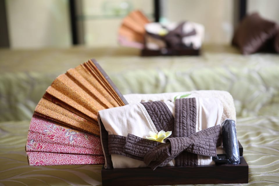 Couples treatment rooms, body treatments, body wraps, body scrubs