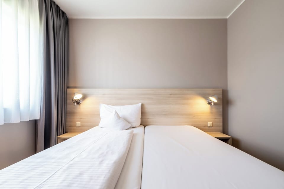 Economy Single Room | Premium bedding, desk, blackout drapes, soundproofing