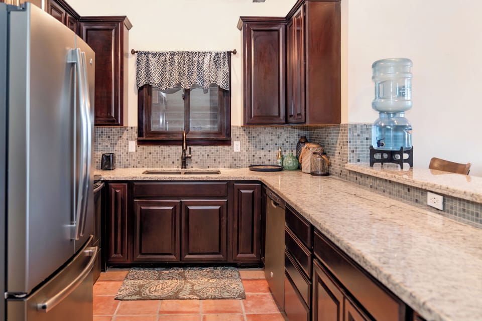 Villa, 2 Bedrooms, Garden View | Private kitchen | Fridge, microwave, stovetop, coffee/tea maker