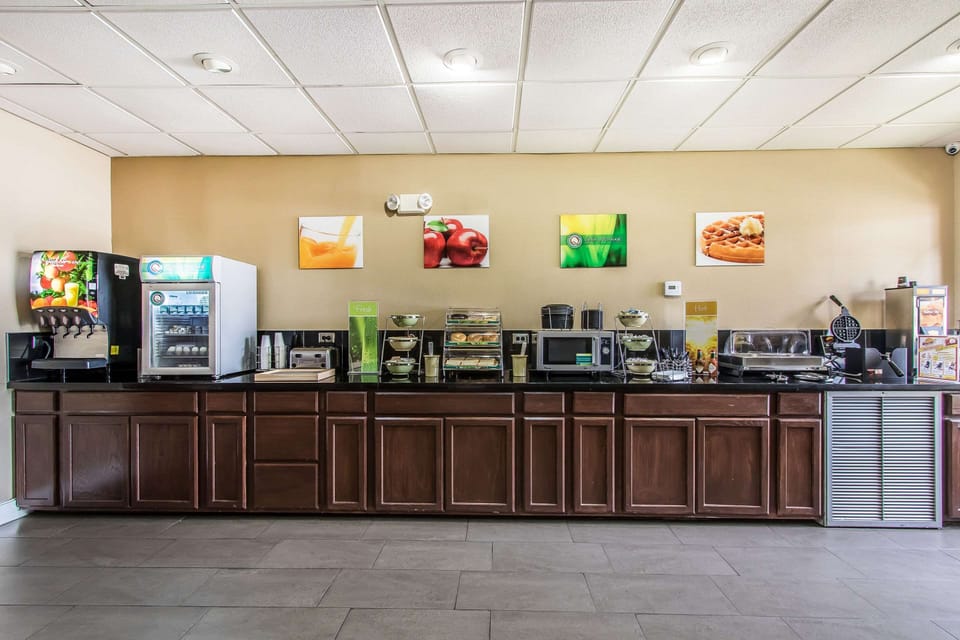 Free buffet breakfast
