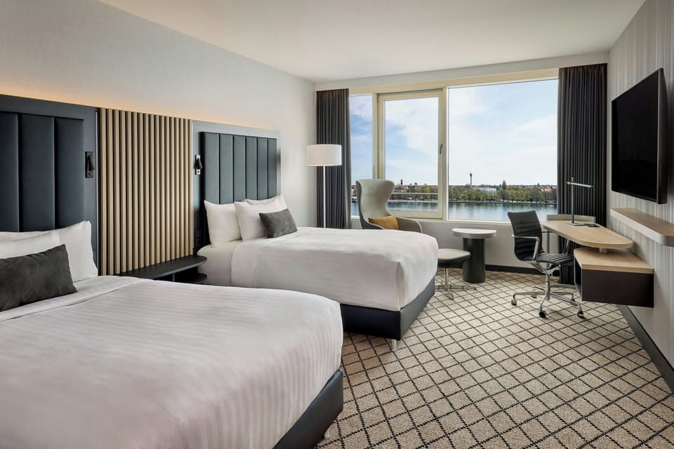 Room, 2 Twin Beds | Premium bedding, in-room safe, desk, laptop workspace