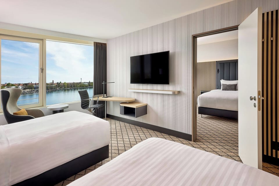 Room, 2 Twin Beds | Premium bedding, in-room safe, desk, laptop workspace