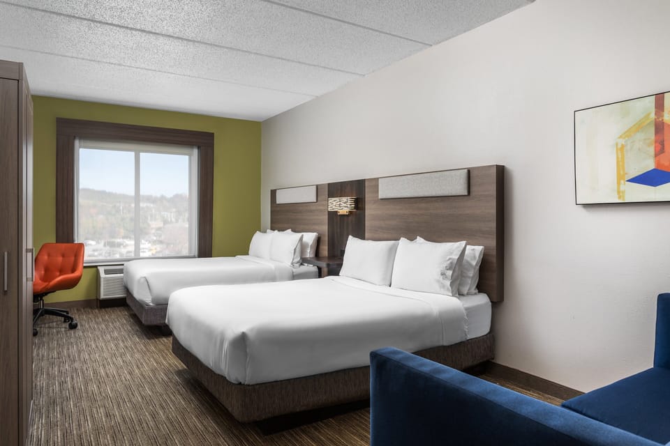Suite, Multiple Beds (Dry Bar) | Premium bedding, pillowtop beds, individually furnished, desk