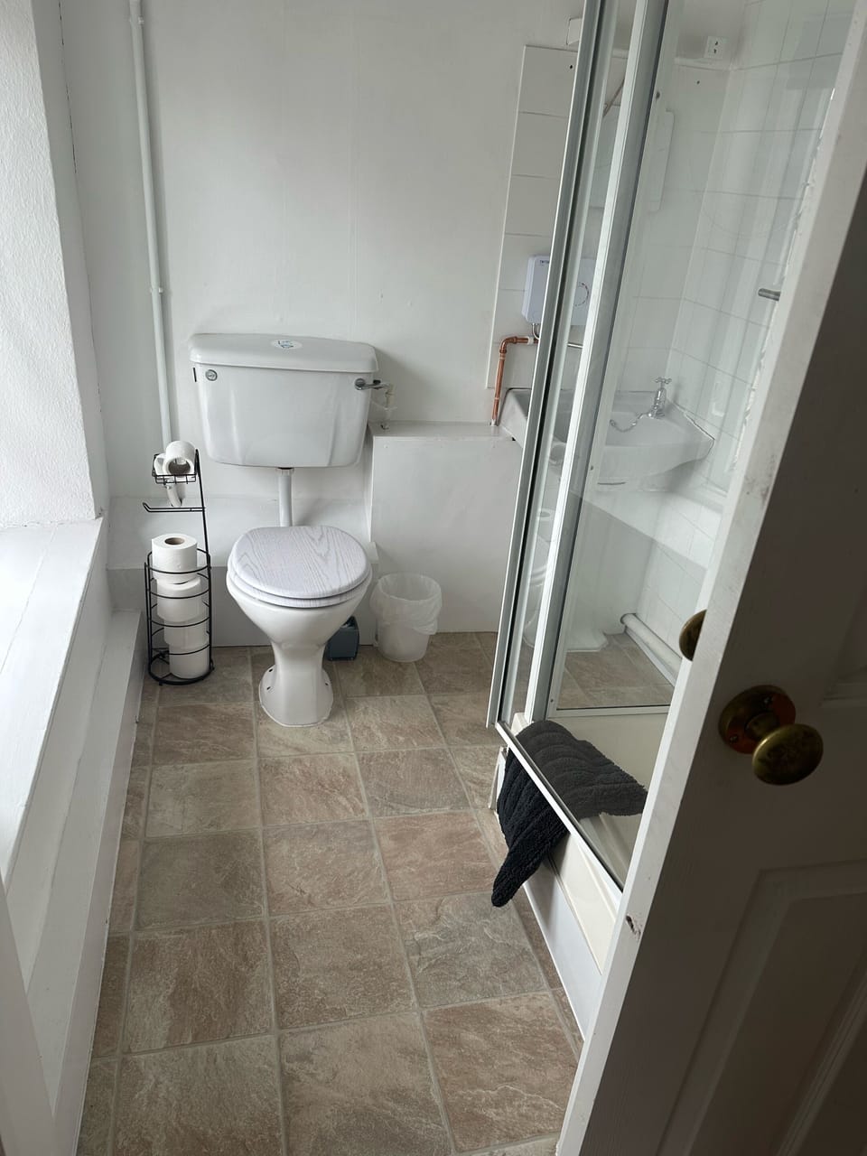 Basic Single Room, Ensuite | Bathroom