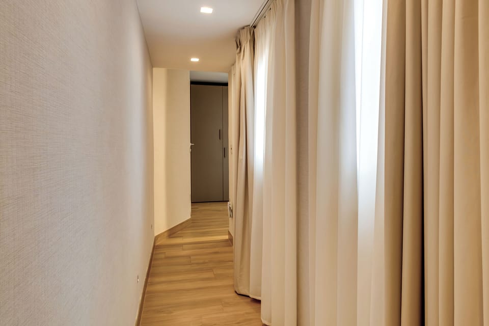 Suite Terrace Panoramic View | Minibar, in-room safe, desk, soundproofing