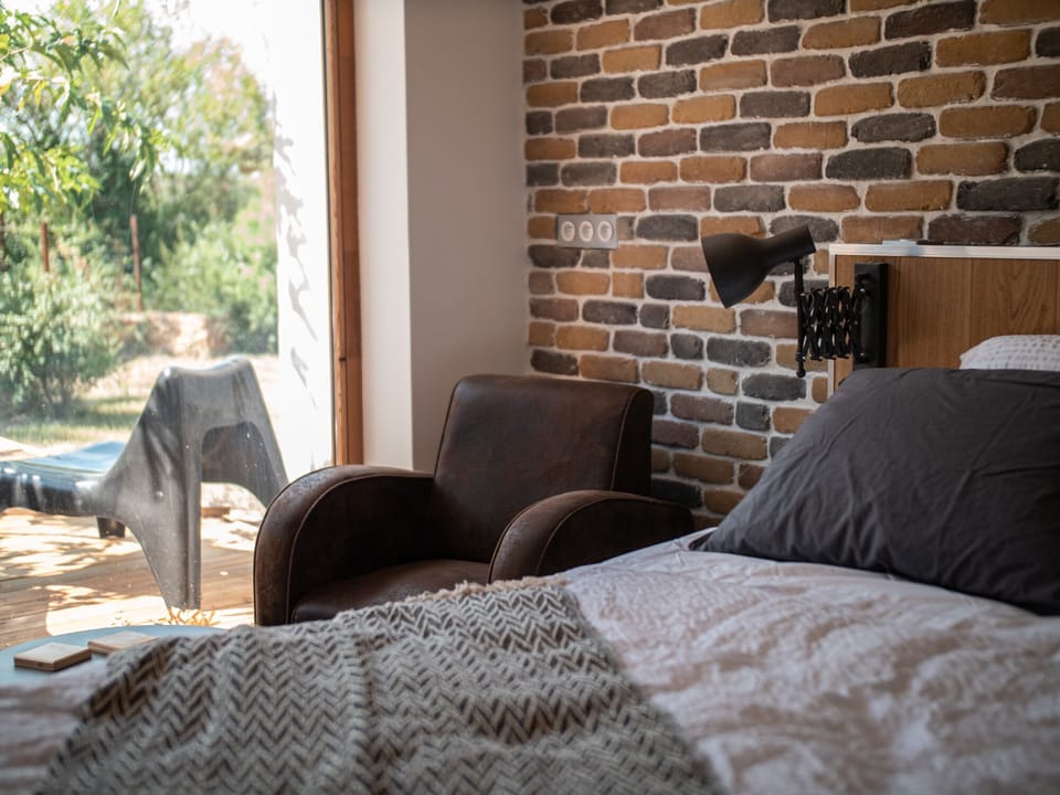 Double Room, Private Bathroom, Garden View (Chicago)